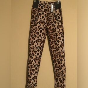 C-mode ankle cut pants in a stylish medium-small animal print.